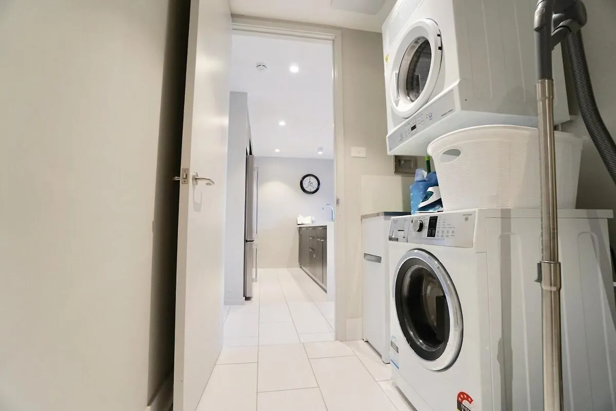 Prestige Waterfront Apartment In Kingston, Act Canberra Australië
