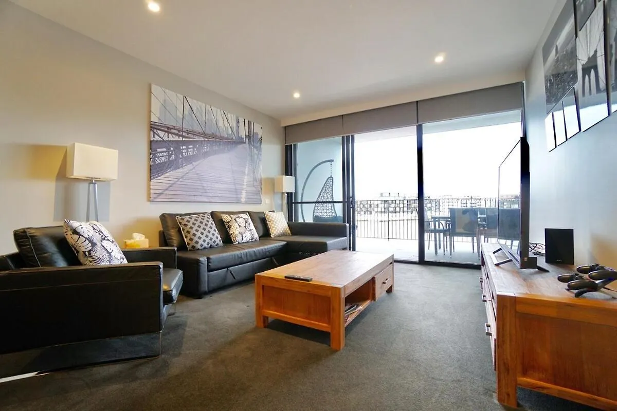 Prestige Waterfront Apartment In Kingston, Act Canberra